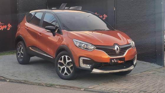RENAULT CAPTUR 1.6 16V SCE FLEX INTENSE X-TRONIC RENAULT CAPTUR 1.6 16V SCE FLEX INTENSE X-TRONIC
